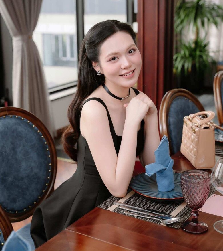 Mỹ nhân Hưng Yên cao 1m72 đăng quang Hoa hậu năm 22 tuổi, thông báo mang thai với chồng ngoài ngành sau 1 năm cưới - 7