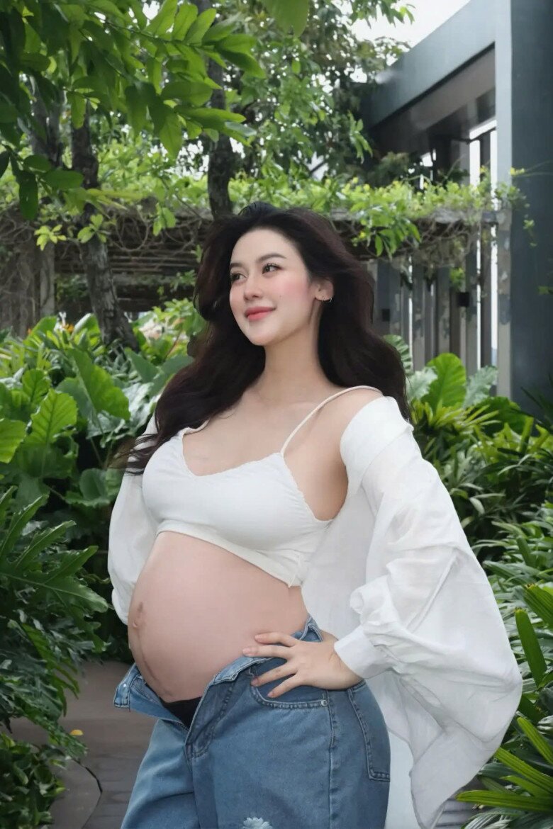 Mỹ nhân phim Việt 500 tỷ bí mật sinh con với chồng đại gia, giờ mới lộ ảnh bầu, đẻ xong mặc bikini đẹp mê - 2
