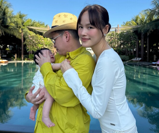 Á quân Vietnams Next Top Model - Tuyết Lan, đang viên mãn bên chồng Tiến sĩ và con gái đầu lòng.