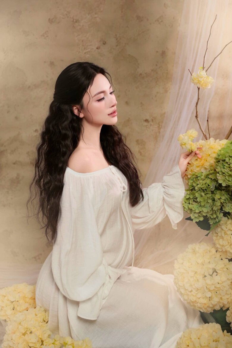 Mỹ nhân VTV thông báo sinh con đầu lòng với chồng thạc sĩ, sống nhung lụa trong cơ ngơi ở khu đất vàng Hà Nội - 3