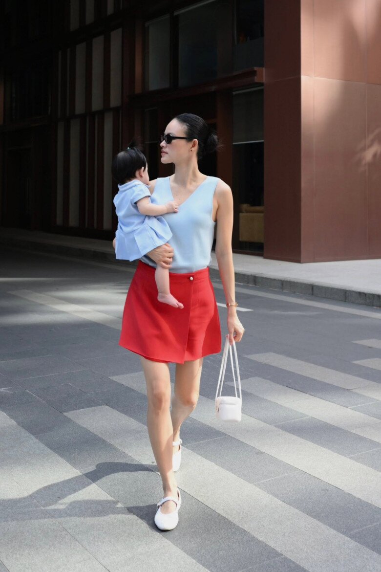 Mỹ nữ TP.HCM cao 1m76 xinh như hoa hậu, sinh con với chồng Tiến sĩ giờ khoe dáng săn chắc vạn người mê - 7