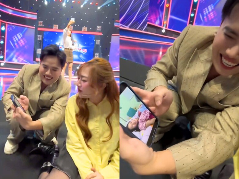 Duy Khương hạnh phúc chia sẻ tin vui với đồng nghiệp khi đang trên set quay.