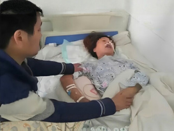 Chồng chăm vợ sống thực vật thấy bụng vợ ngày càng phình to, đưa đi khám nhận kết quả bàng hoàng