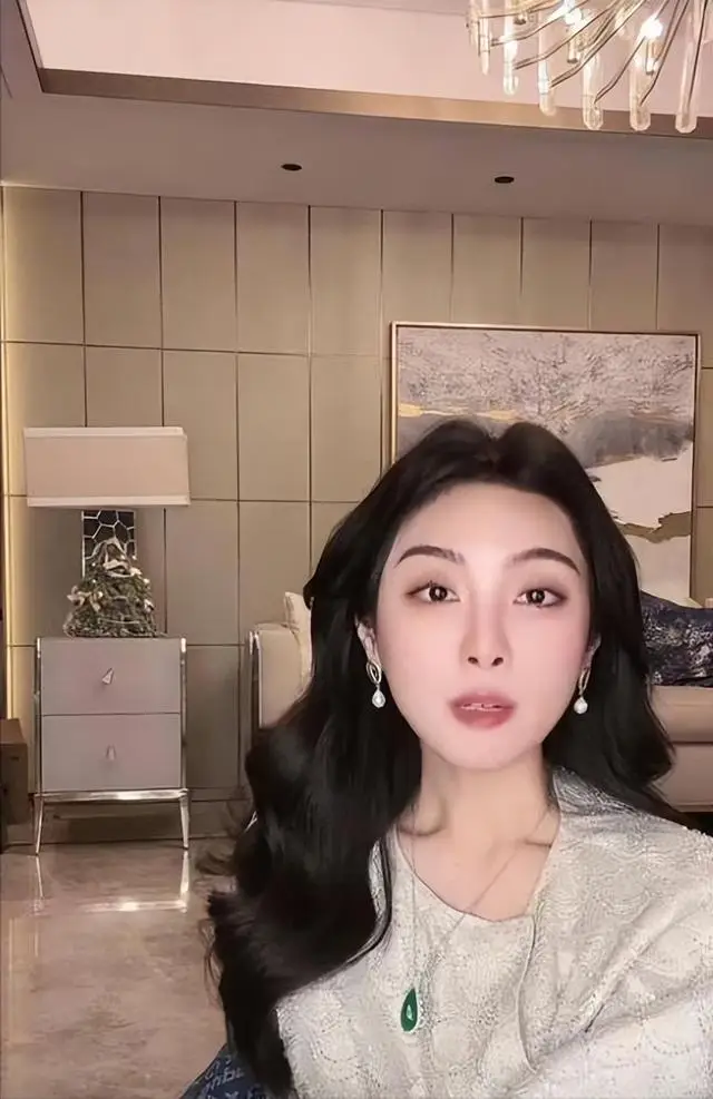 Mỹ nhân chi 2 tỷ đồng sang Thái thụ tinh nhân tạo sinh 3 con lai, diện mạo những đứa trẻ 7 tuổi gây bất ngờ - 11