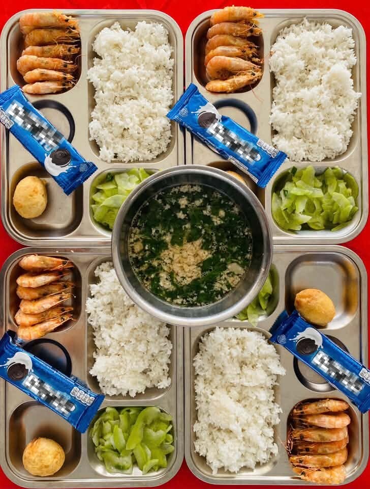 Suất ăn 40 nghìn đồng không thể chê vào đâu. Ảnh Thu Trang