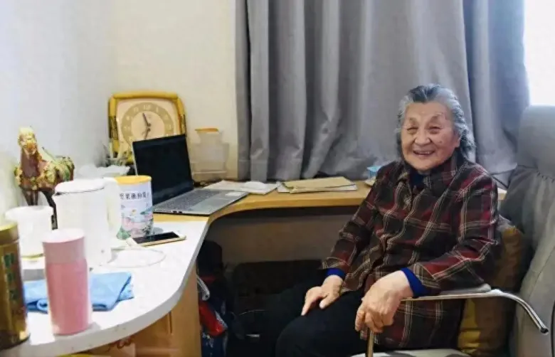 Không vào viện dưỡng lão, không sống chung với con cái cũng chẳng phải cô đơn ở nhà, tôi nghỉ hưu sướng như bà hoàng ở nơi này! - 4