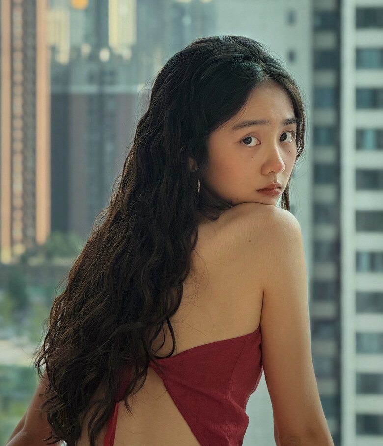 Hot girl nhí xinh nhất amp;#34;Bố ơi mình đi đâu thế?amp;#34; tuổi dậy thì đẹp như tranh, là du học sinh Mỹ rất giỏi - 1