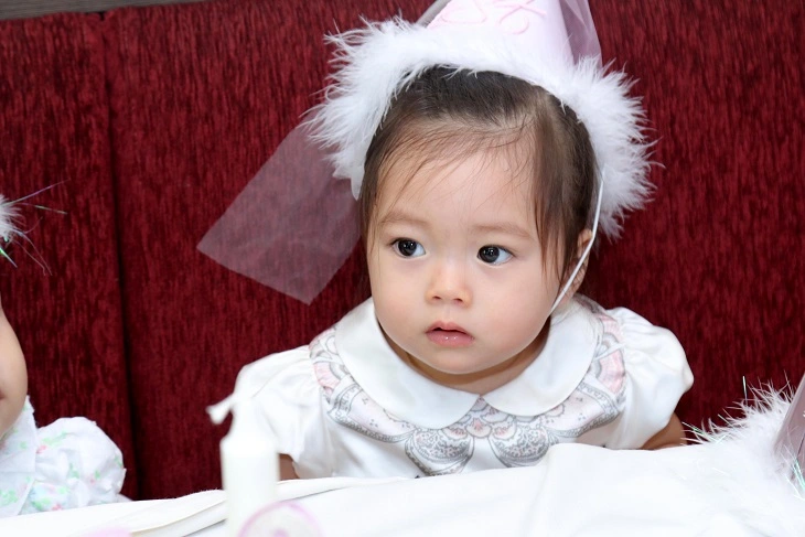 Bé gái lai Tây xinh nhất nhì showbiz Việt khiến dân tình xôn xao với diện mạo tuổi dậy thì, học trường quốc tế 900 triệu - 4