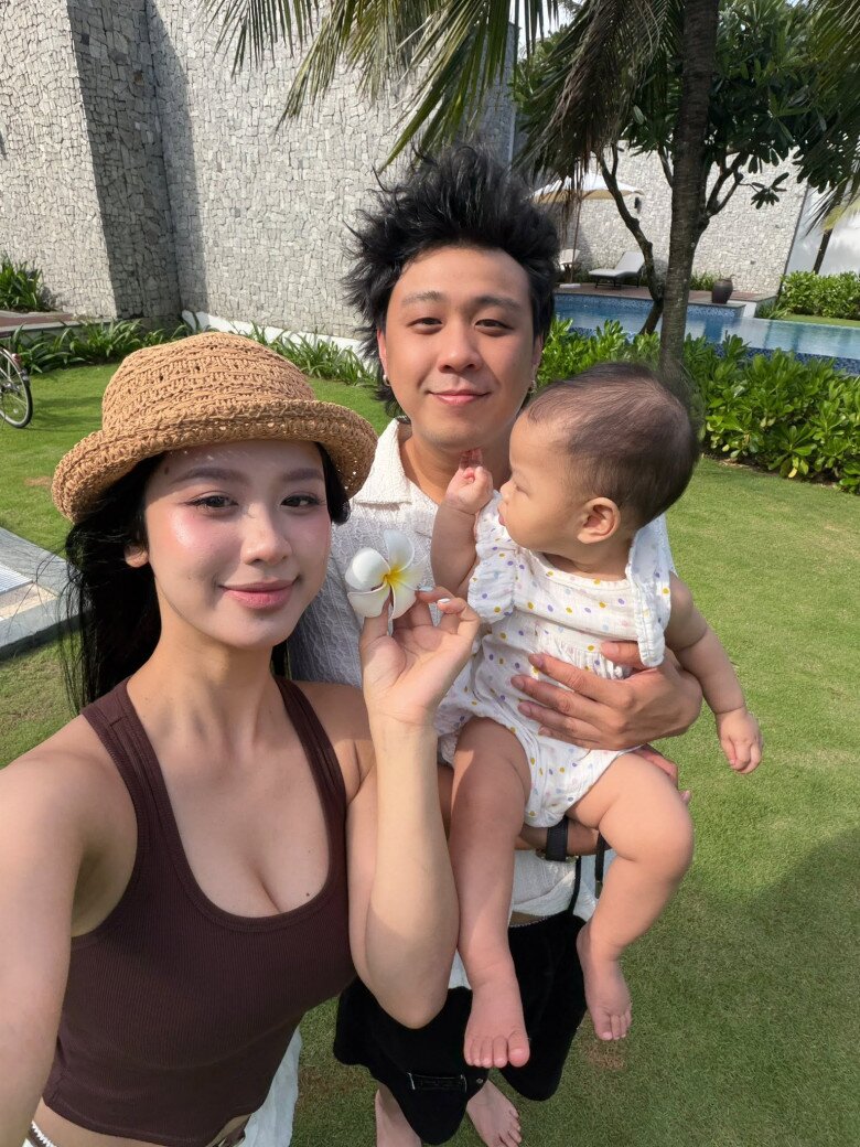 Tổ ấm hạnh phúc hiện tại của cô.