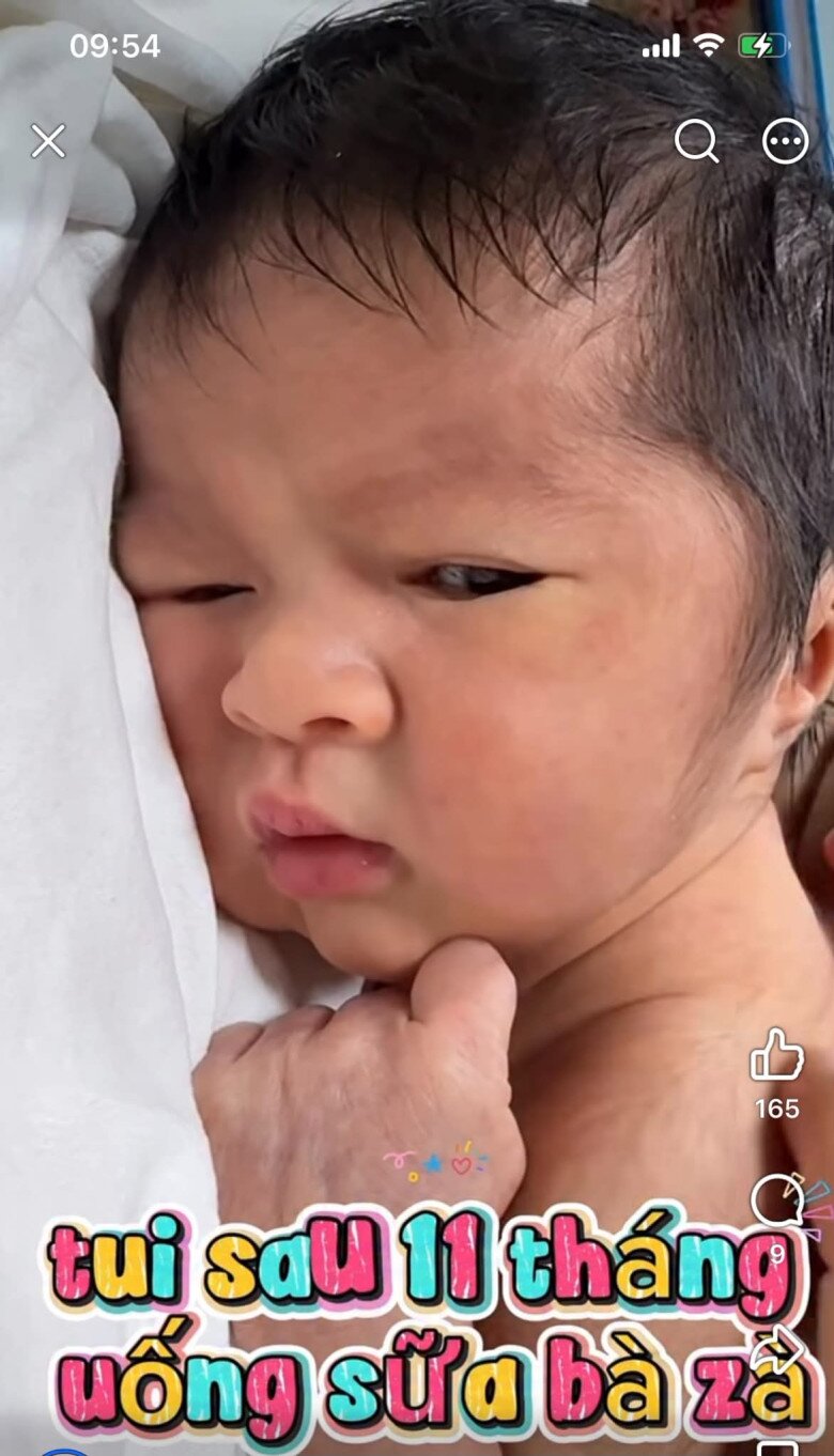 Bé Pi lúc mới chào đời.