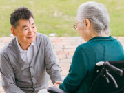 Yêu con - Càng già tôi mới càng thấm: Cha mẹ sống thọ chưa chắc đã là phúc nếu con cái đều kiệt sức