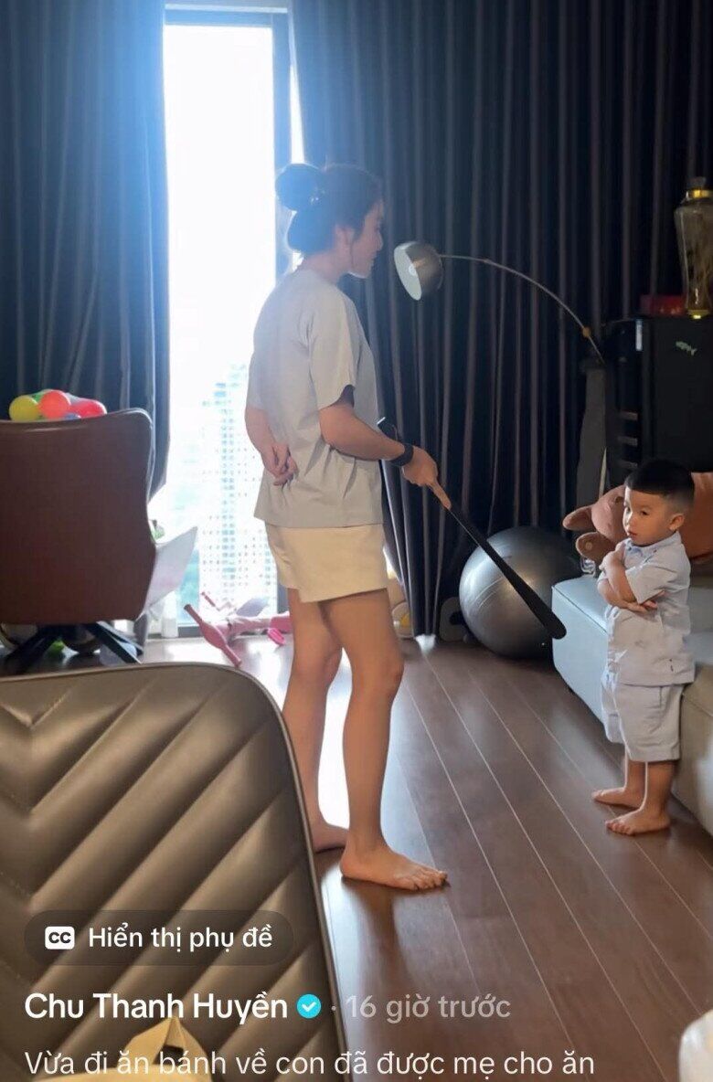 Chu Thanh Huyền phạt con nhưng ai cũng chú ý phản ứng của Quang Hải và bố chồng đứng bên cạnh - 16
