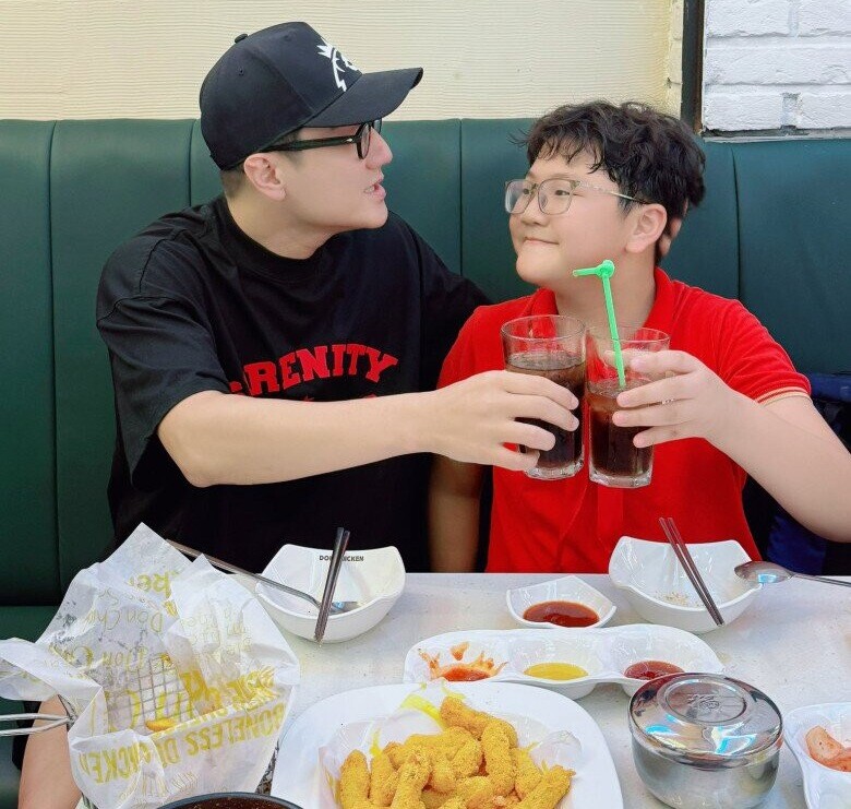 Chí Nhân mới gặp gỡ và tổ chức sinh nhật cho con trai Be hồi tháng 5 vừa qua.