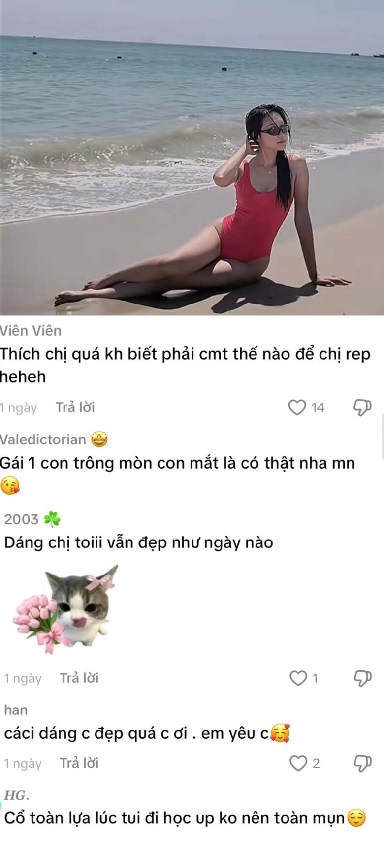 Tiểu thư Hà thành cùng chồng cầu thủ 1m87 đưa con trai đi biển, mẹ diện bikini đẹp nõn nà, bố khéo chăm con - 11