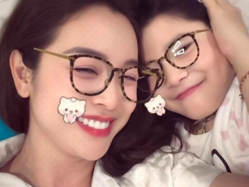 Yêu con - Hoa hậu Jennifer Phạm hiếm hoi khoe con gái út, cô nhóc càng lớn càng giống bố, xinh chuẩn Hoa hậu tương lai
