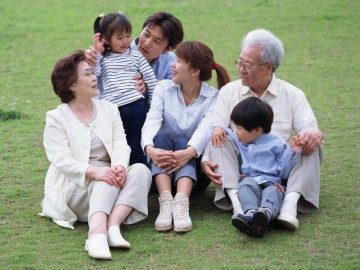 Chuyển tới sống cùng con trai và con dâu, tôi mới hiểu vì sao người già không nên phụ thuộc vào con cái