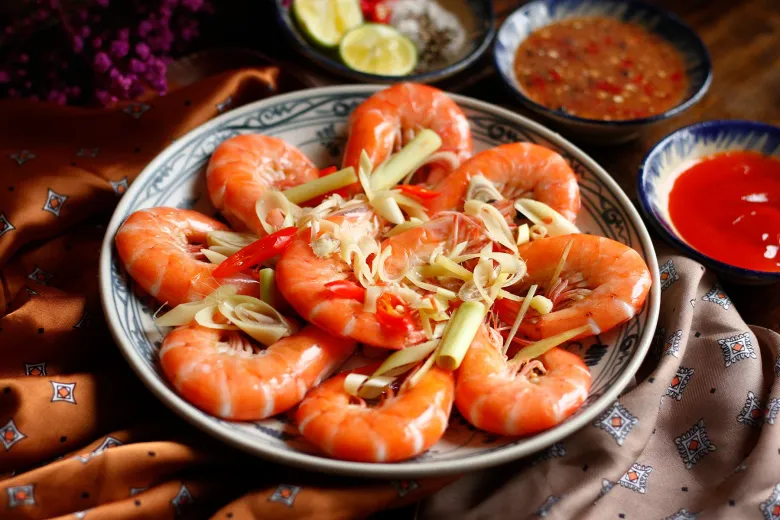 Phần thịt tôm mới là phần có nhiều dinh dưỡng nên sử dụng. Ảnh minh họa. 