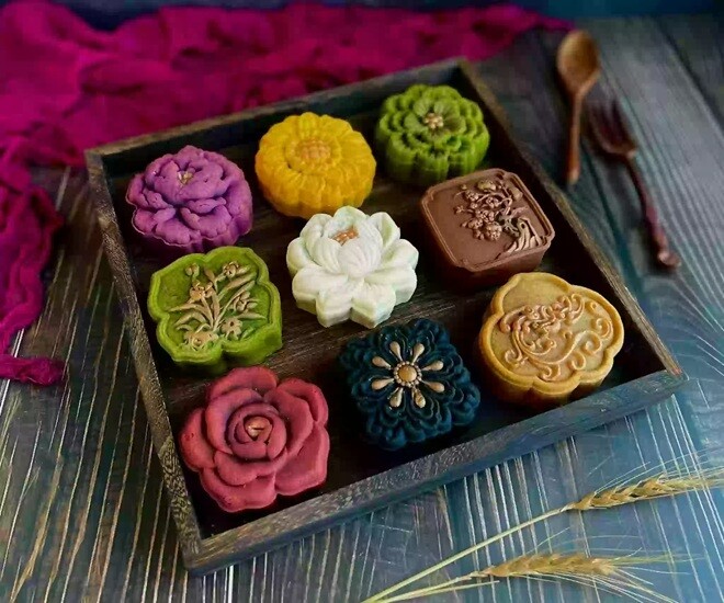 Bánh trung thu có nhiều loại, nhưng điểm chung là chứa rất nhiều năng lượng. Ảnh minh họa. 