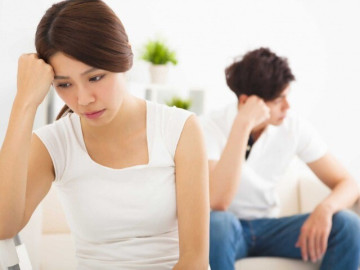 Người phụ nữ hay cáu gắt, chán “gần gũi” chồng suốt nhiều năm, đi khám bất ngờ khi bác sĩ nói rõ...