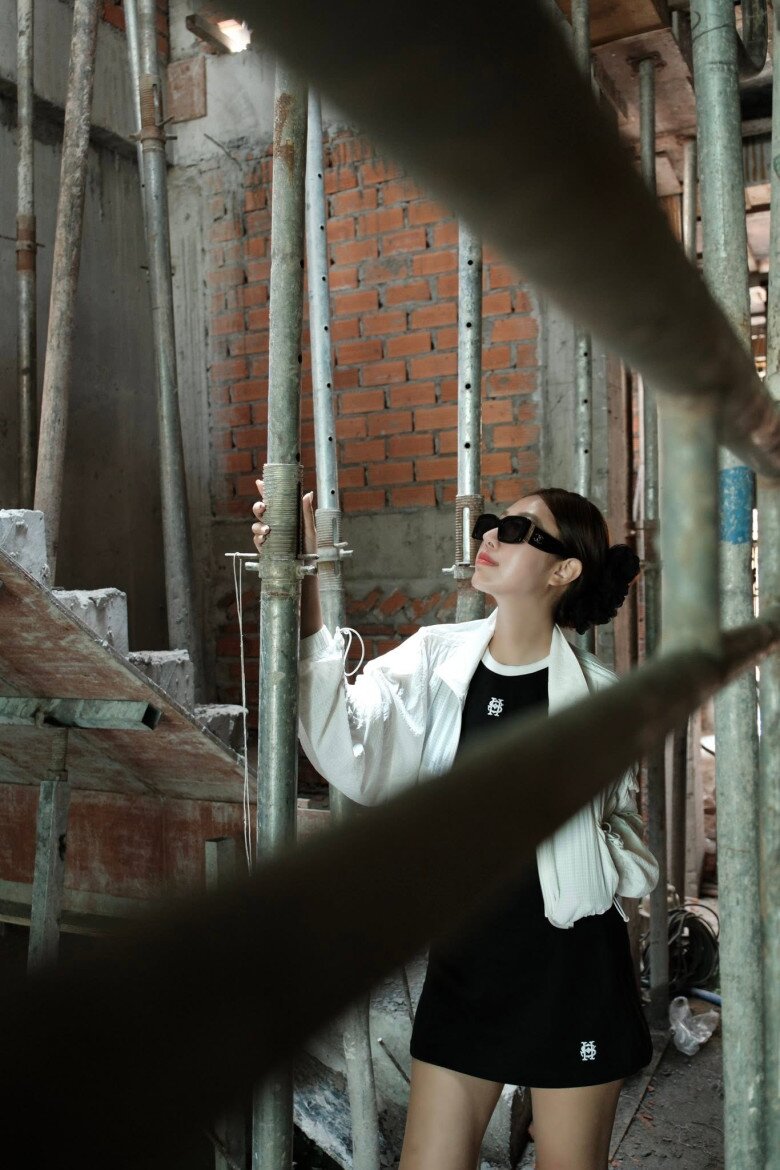 Trong suốt quá trình thi công kéo dài hơn nửa năm, Tăng Khánh Chi là người trực tiếp có mặt tại công trình để quán xuyến công việc.