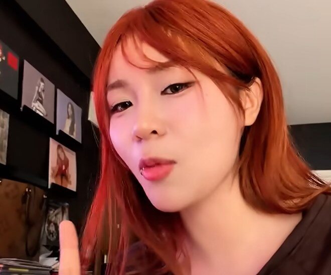Mới đây, nữ streamer đình đám MisThy đã có dịp đột nhập căn hộ cao cấp của Hứa Kim Tuyền và không khỏi mắt chữ O mồm chữ A trước những bộ sưu tập có giá trị lên đến hàng trăm triệu đồng được trưng bày kín lối.