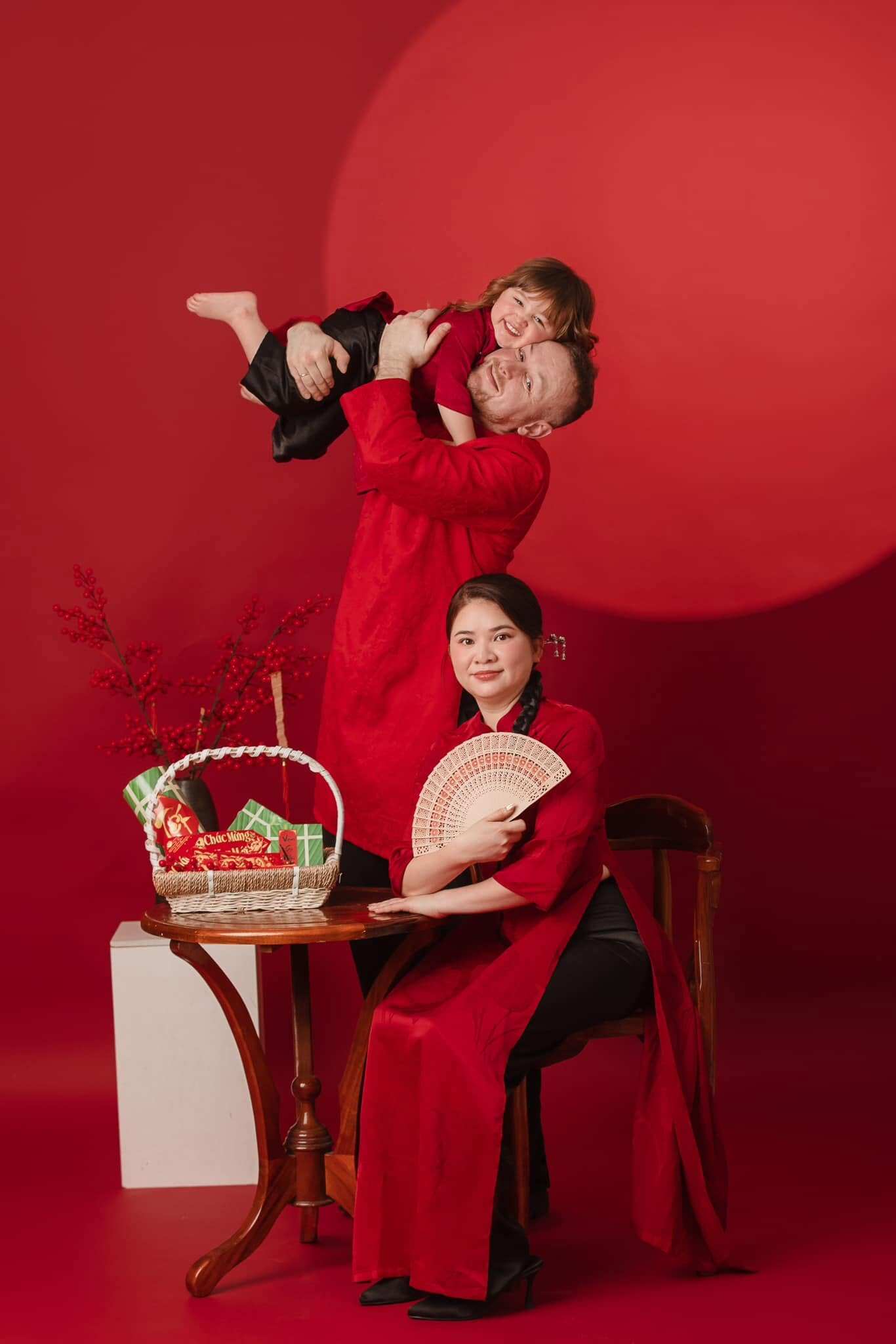 Cô điều dưỡng Việt chủ động hỏi cưới chàng trai Đức, giờ có tổ ấm viên mãn bên con gái lai xinh như búp bê - 4