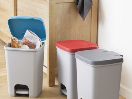 Những sai lầm khi đặt thùng rác khiến nhà cửa kém sang, tổn hại sức khỏe, tài lộc