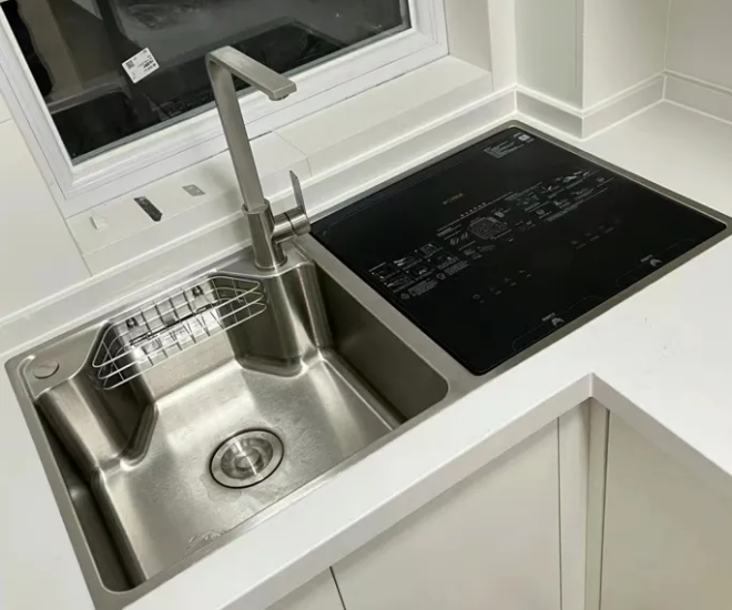 Máy rửa bát tích hợp chậu rửa.