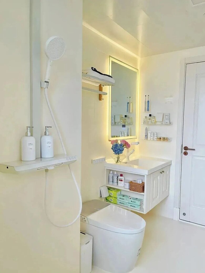 Tại sao ngày càng nhiều gia đình từ bỏ vách kính trong nhà tắm? 4 thiết kế thay thế này đẹp sang, tiện dụng hơn nhiều - 7