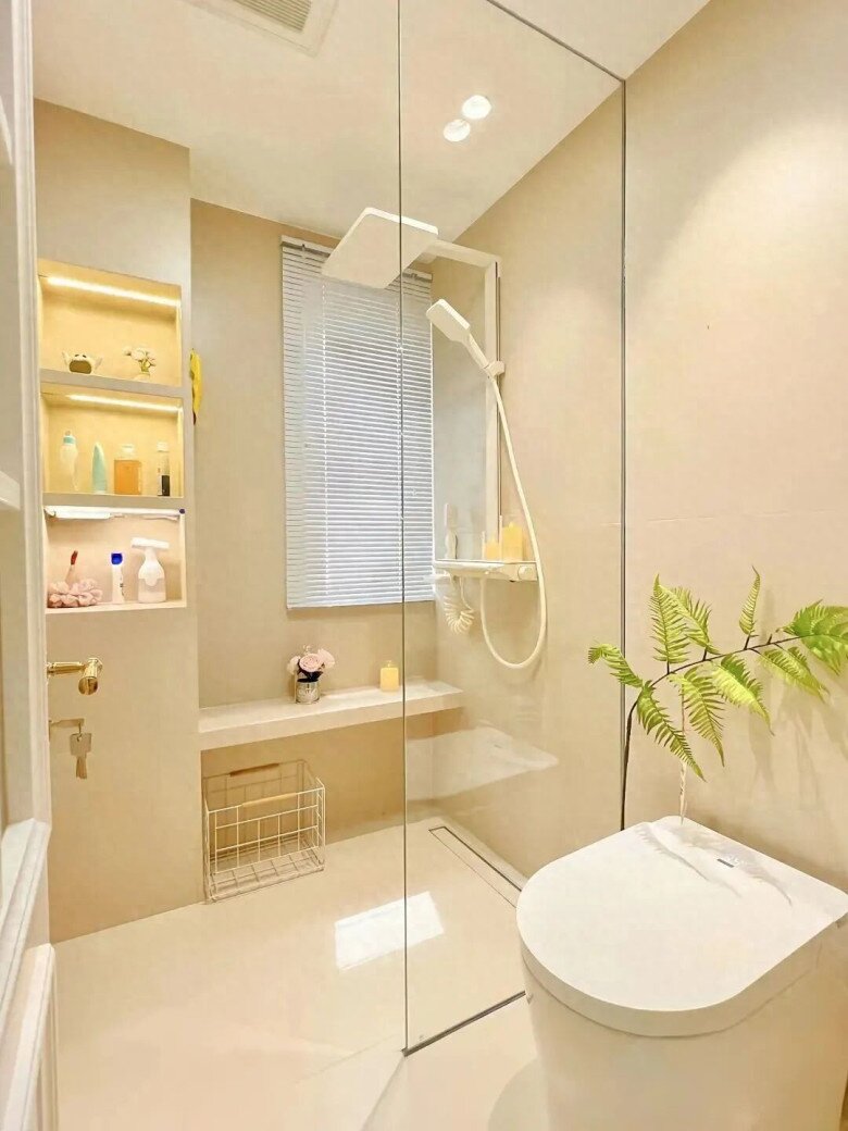 Tại sao ngày càng nhiều gia đình từ bỏ vách kính trong nhà tắm? 4 thiết kế thay thế này đẹp sang, tiện dụng hơn nhiều - 3