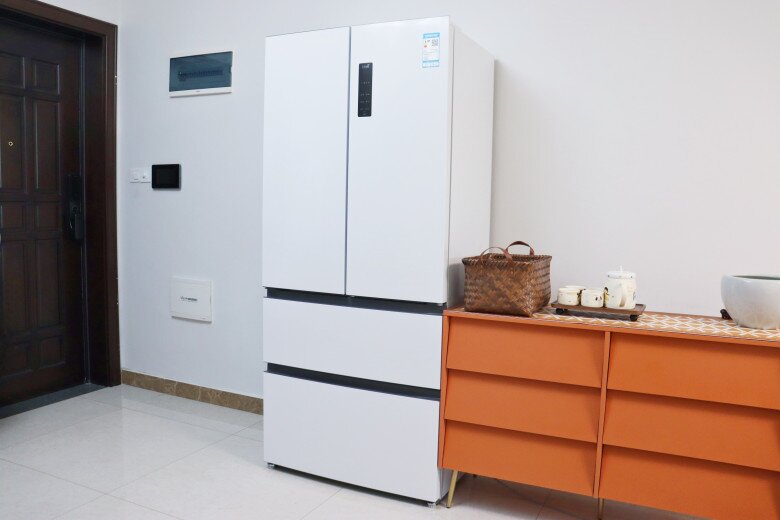 Tại sao ngày càng nhiều người từ bỏ tủ lạnh side by side? Nhiều gia đình chuyển sang kiểu tủ này vì tiện hơn - 4