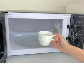 Mẹo khử mùi hôi lò vi sóng cực hay không phải bà nội trợ nào cũng biết