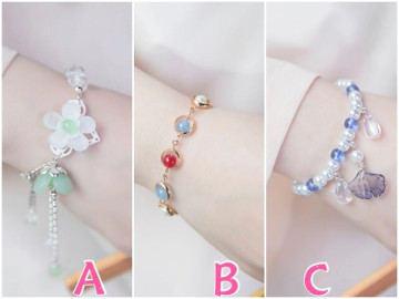 Yêu - Trắc nghiệm: Tình yêu của bạn có dễ gặp biến cố? Chọn một chiếc vòng tay là rõ ngay