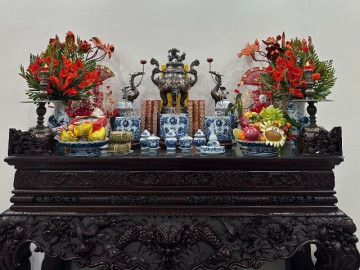 Những điều đại kỵ khi bày hoa và đồ vật trên bàn thờ gây tổn hại phúc khí