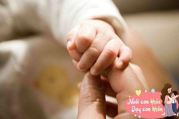 Ngoài khả năng cầm nắm tuyệt vời, bàn tay của trẻ còn có thể phản ánh tốt sự phát triển của não bộ.
