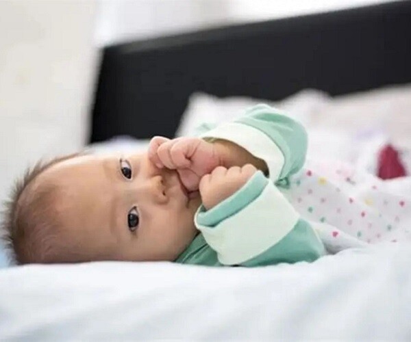 Hồi nhỏ xinh xắn, lớn lên kém sắc: 5 thói quen tưởng vô hại nhưng âm thầm khiến trẻ “xấu đi” - 5