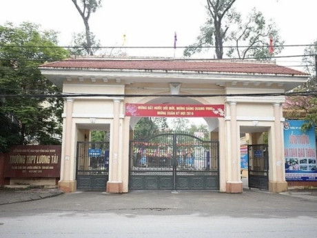 Chép bài của "thủ khoa D01 Bắc Ninh", thí sinh bị trừ 50% điểm toán thi tốt nghiệp