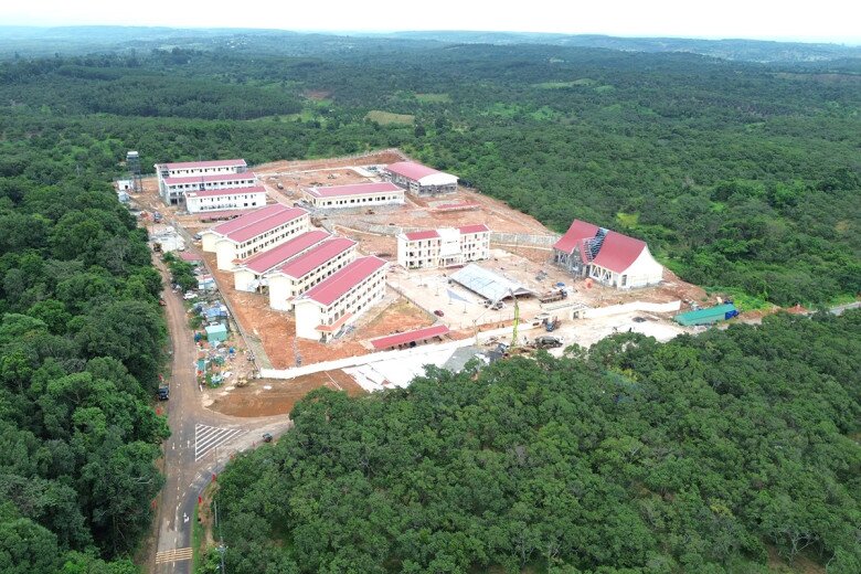 Trường Phổ thông nội trú Tiểu học và THCS Ia Púch, Gia Lai, rộng 50.000 m2. Ảnh: Kim Thi