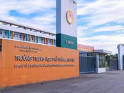 Tin tức - Trưởng điểm thi trường chuyên Tuyên Quang chỉ đạo giám thị tạo điều kiện cho thí sinh