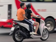 Tin tức - Bài học đầu năm học mới: đến trường muộn vì bố mẹ bị xử phạt do "quên" không đội mũ bảo hiểm cho con