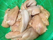 Tin tức - TP Hà Nội yêu cầu làm rõ phản ánh thực phẩm "có mùi lạ" tại trường học