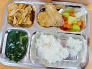 Tin tức - Giải pháp siết chặt an toàn bữa ăn bán trú và căng tin trường học