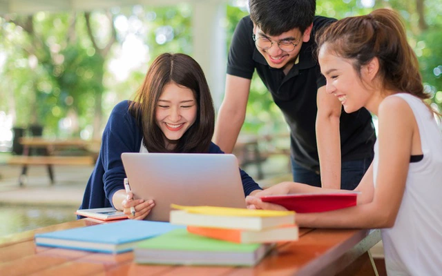 Ngành học ở Việt Nam không lo thất nghiệp trong 10 năm tới nhưng ít trường đào tạo, amp;#34;khátamp;#34; nhân lực chất lượng cao - 2