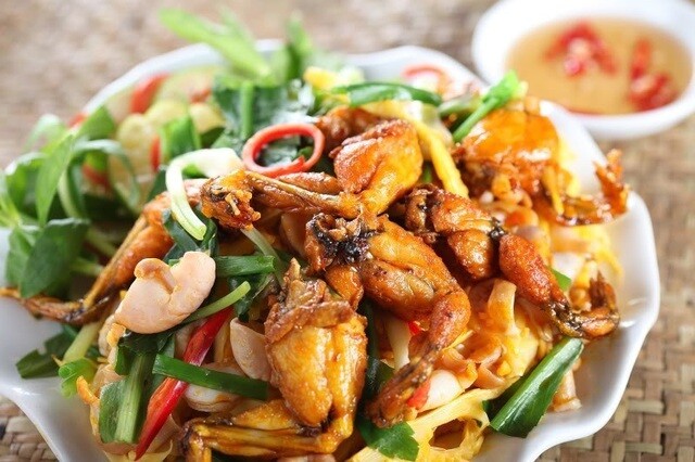 Đặc sản chỉ có ở Lạng Sơn nhìn thấy sợ, xưa không ai dám ăn nay thành món khoái khẩu, dân bắt về bán 600.000 đ/kg - 3