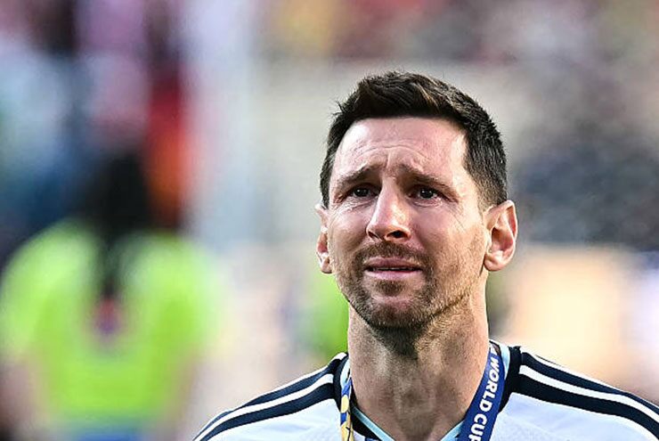 Messi cũng không thể kìm được nước mắt