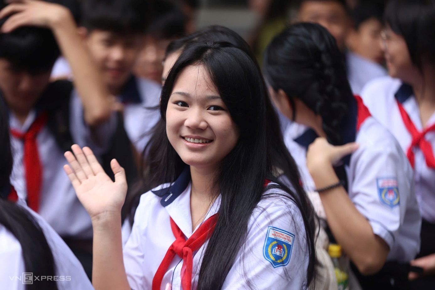 Học sinh dự khai giảng ở trường THCS Nguyễn Văn Trỗi, phường An Phú, TP HCM. Ảnh: Trần Quỳnh