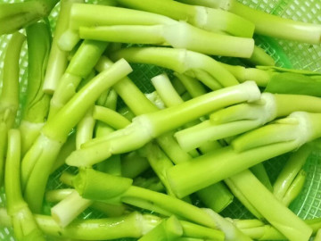 Sức khỏe - Món xưa nhà nghèo ăn đến chán ngán, nay thành đặc sản nổi tiếng ở thành phố giá 100.000 đ/kg, tốt cho sức khỏe