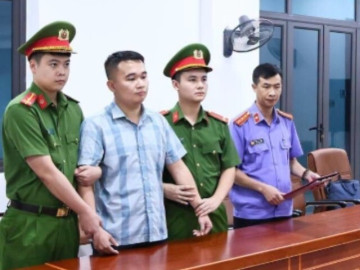 Bắt khẩn cấp giáo viên trường chuyên Tuyên Quang, rút toàn bộ bài thi Toán đạt điểm 10 để kiểm tra