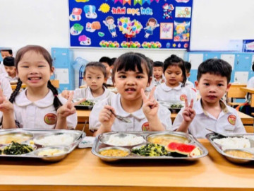 Năm học 2026 - 2027, UBND phường, xã sẽ lựa chọn, ký hợp đồng với đơn vị cung cấp bữa ăn bán trú
