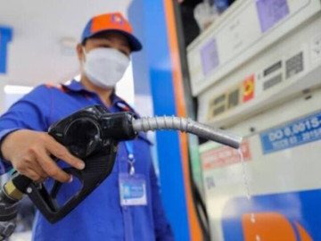 Giá xăng dầu hôm nay 26/8: Tiếp đà giảm mạnh